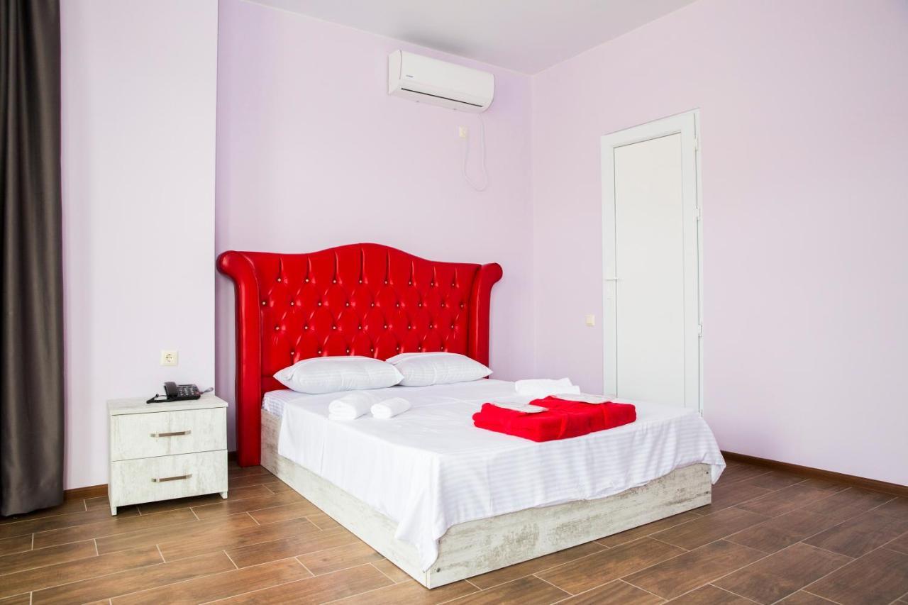 Hotel Maria Μπατούμι Εξωτερικό φωτογραφία