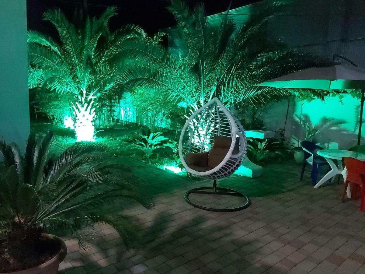 Hotel Maria Μπατούμι Εξωτερικό φωτογραφία